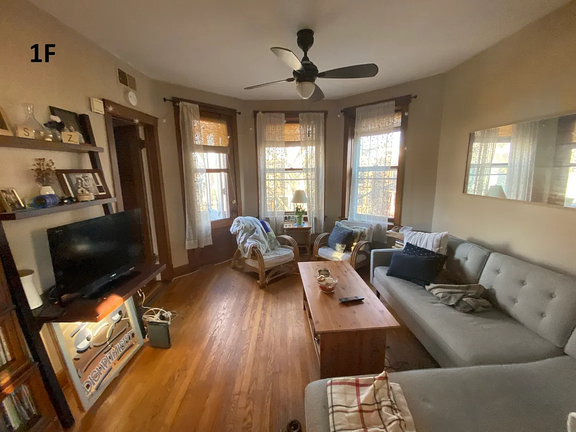 3244 N Oakley Ave, Chicago, IL 60618 | Zillow