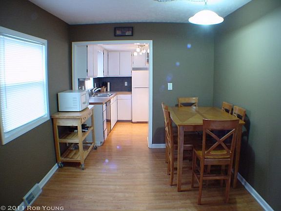3rd image of 3219 Charlesgate Ave SW