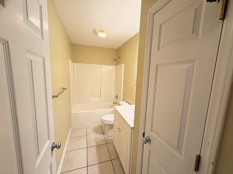 338 Farina Dr — Photo 25