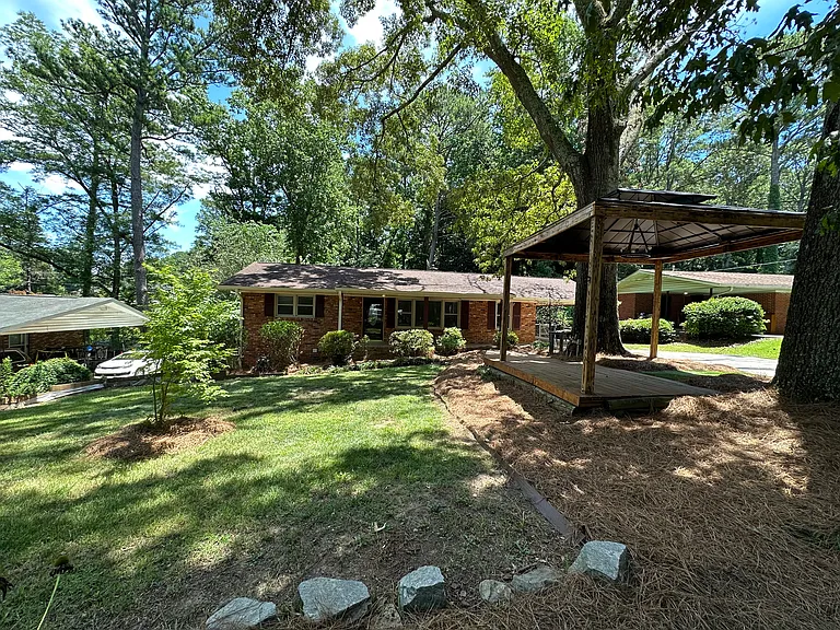 3044 McKenzie Rd — Photo 2
