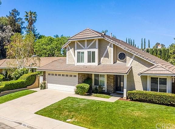 2nd image of 25571 Almendra Dr
