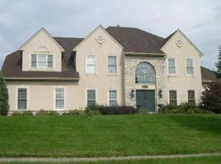 132 Davis Dr, North Wales, PA 19454