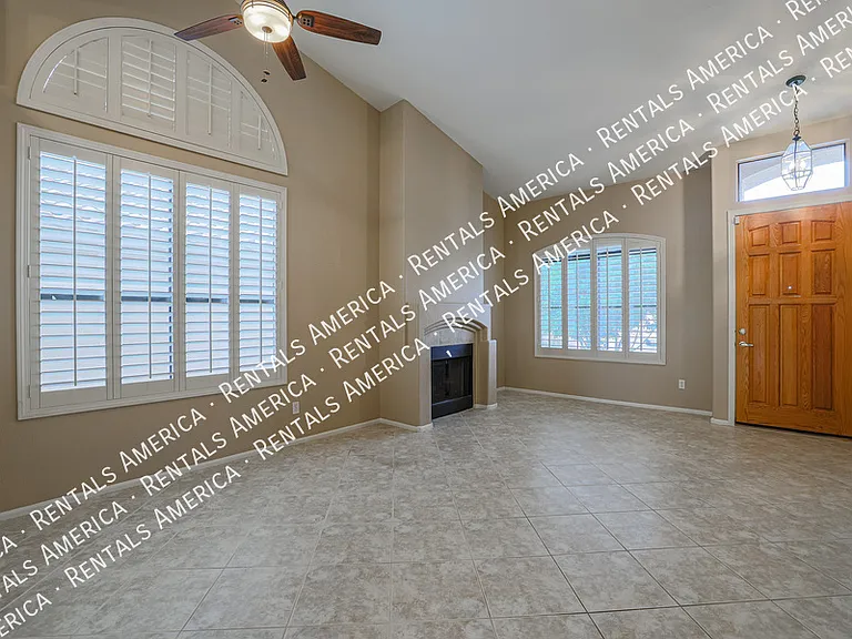 263 E Ashurst Dr — Photo 7