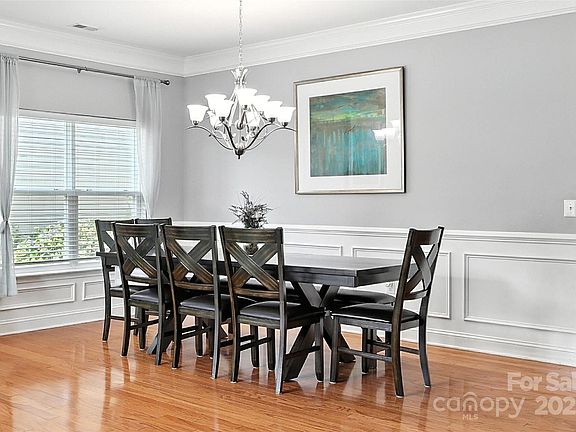 5th image of 409 Bougainvillea Ct