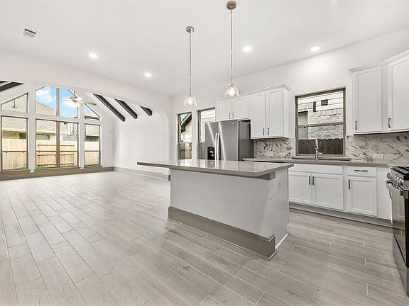 4th image of 7023 Winterberry Glen Ln