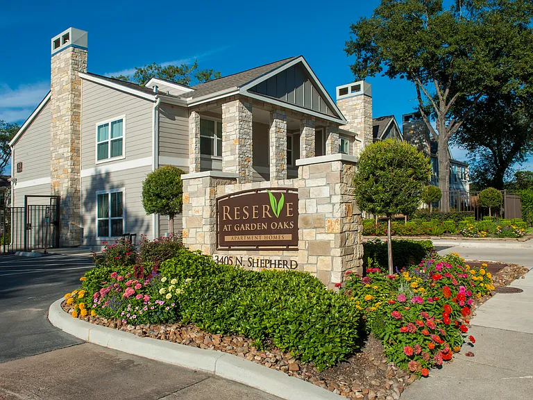 Reserve at Garden Oaks — Photo 1