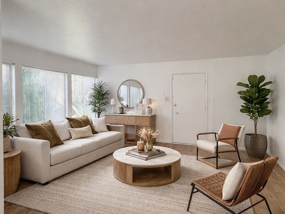 1st image of 2910 Revere Ave #2