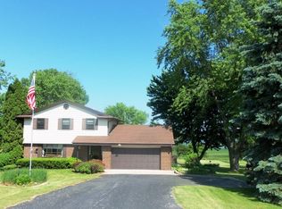 W126S8854 N Cape Rd, Muskego, WI 53150