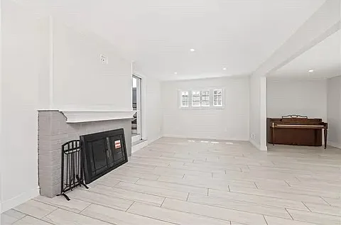 2944 Lake Ave — Photo 8