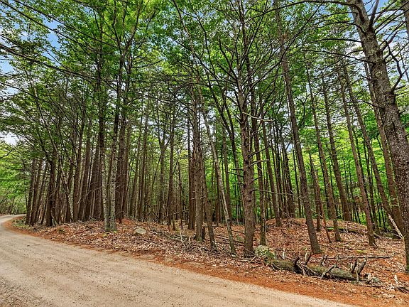 2nd image of 21 Marsh Brook Lane