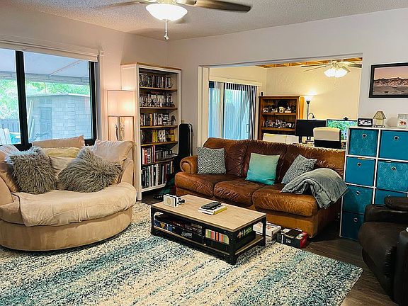 5th image of 189 NE 6th Ct