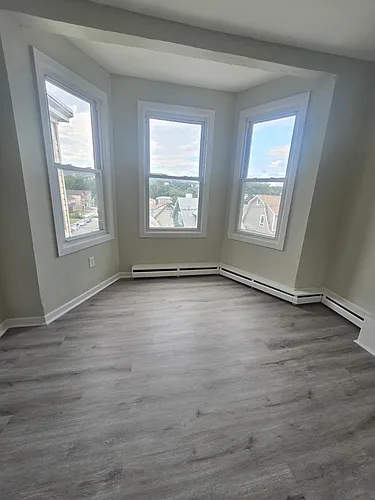 42 Doremus St #5 Photo 1