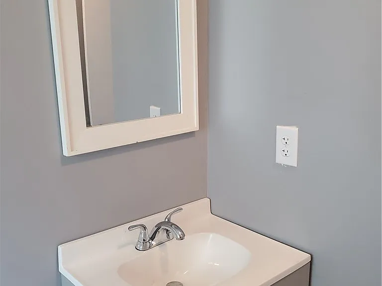 724 Spruce St — Photo 9