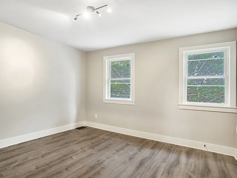 1526 2nd St SW — Photo 6