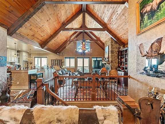 4th image of 159 Highlands Point