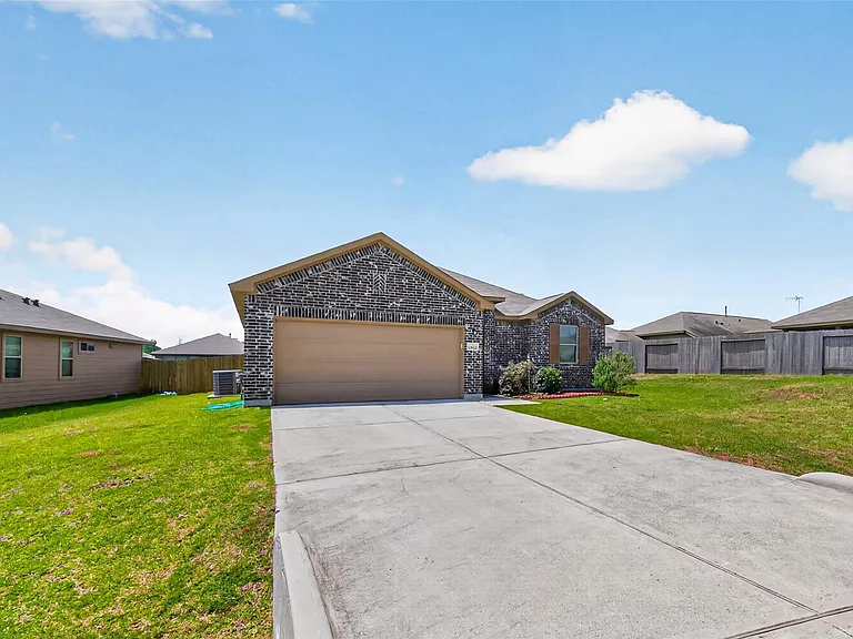 13922 Katlin Rd — Photo 3