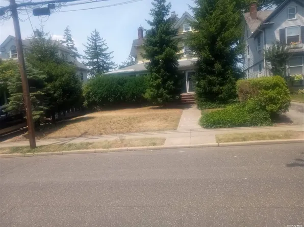 240 Pine Street, Freeport, NY 11520