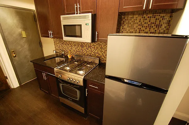 Rented by Bold New York | media 53