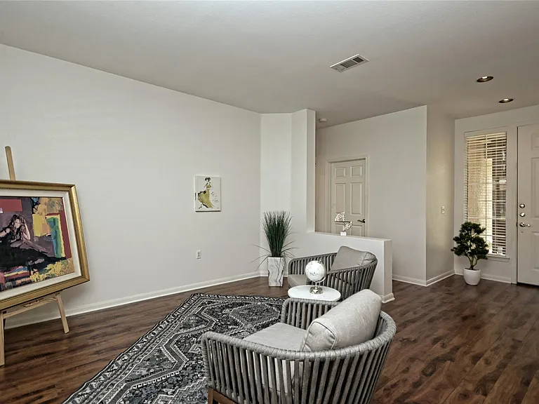 112 Bluebell Dr — Photo 8