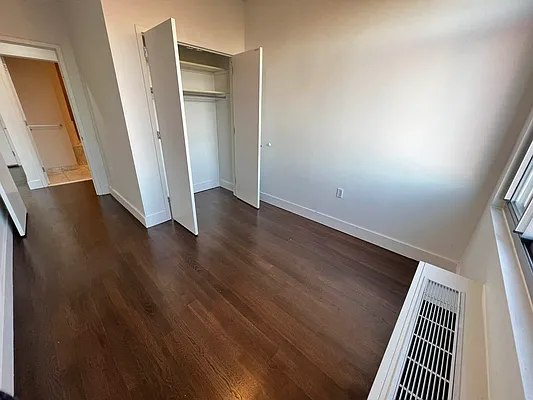 Rented by Tapiro Realty | media 24