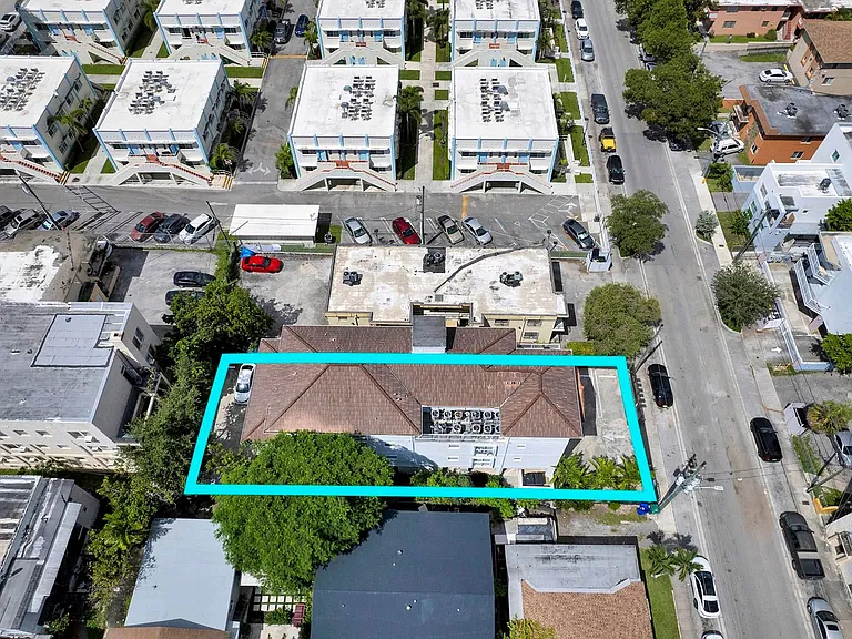 520 SW 5th St — Photo 33