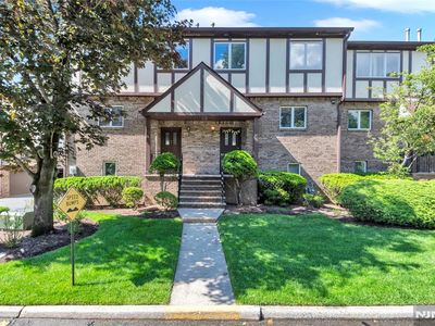 57 Canterbury Ln, New Milford, NJ, 07646