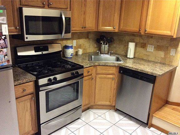 5th image of 68-28 75th St