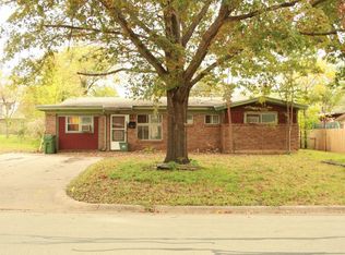 1709 Westcrest Dr, Arlington, TX 76013