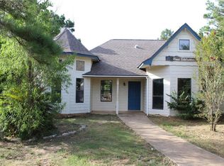 792 S Old Potato Rd, Paige, TX 78659