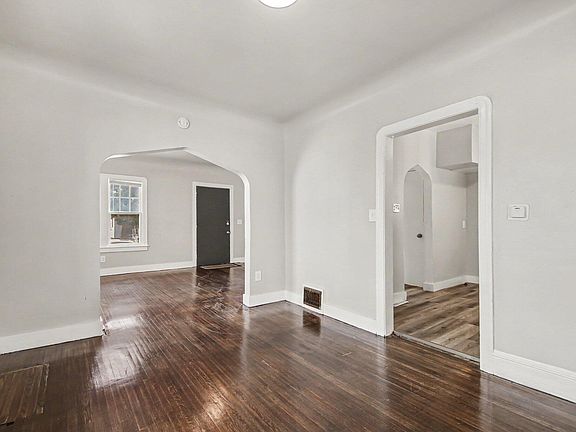 4th image of 307 Griggs St SE