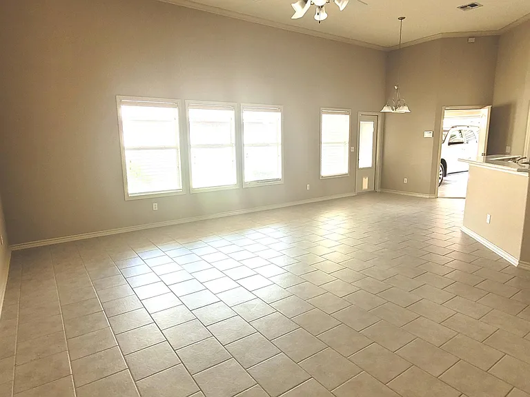 202 Crosswind Dr — Photo 13