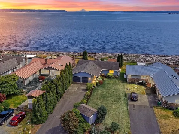 846 Livingston Bay Shore Drive, Camano Island, WA 98282