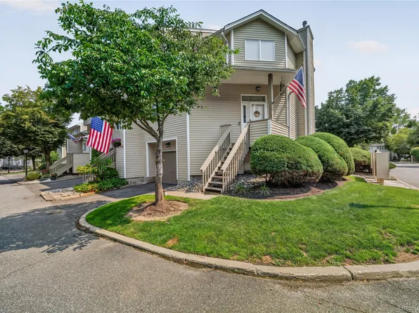 57 Village Green, Nanuet, NY 10954