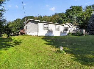 6266 Kikendall Rd, Eaton Rapids, MI 48827