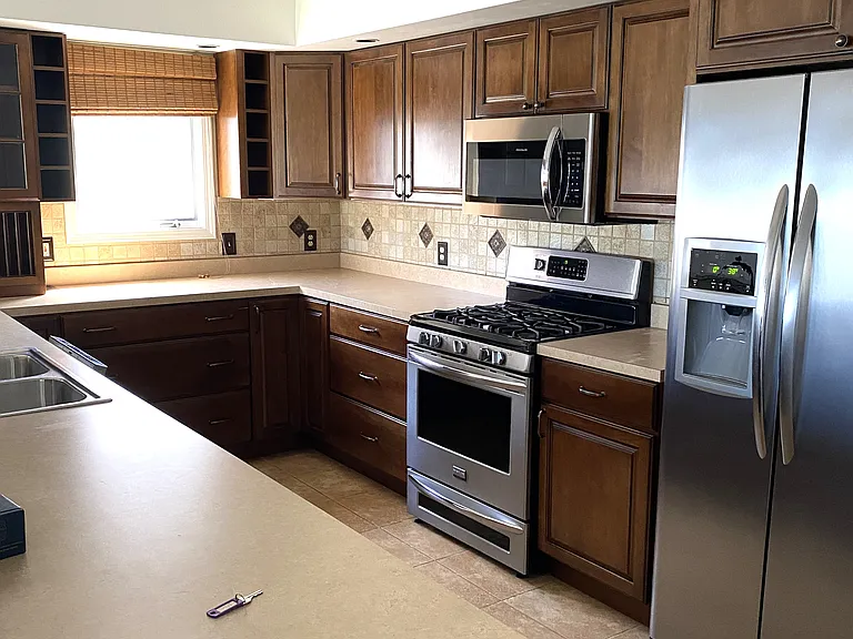 634 W 2nd St #306 — Photo 7