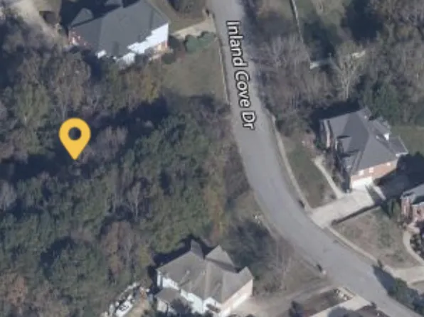 2106 Inland Cove Dr, Hixson, TN 37343