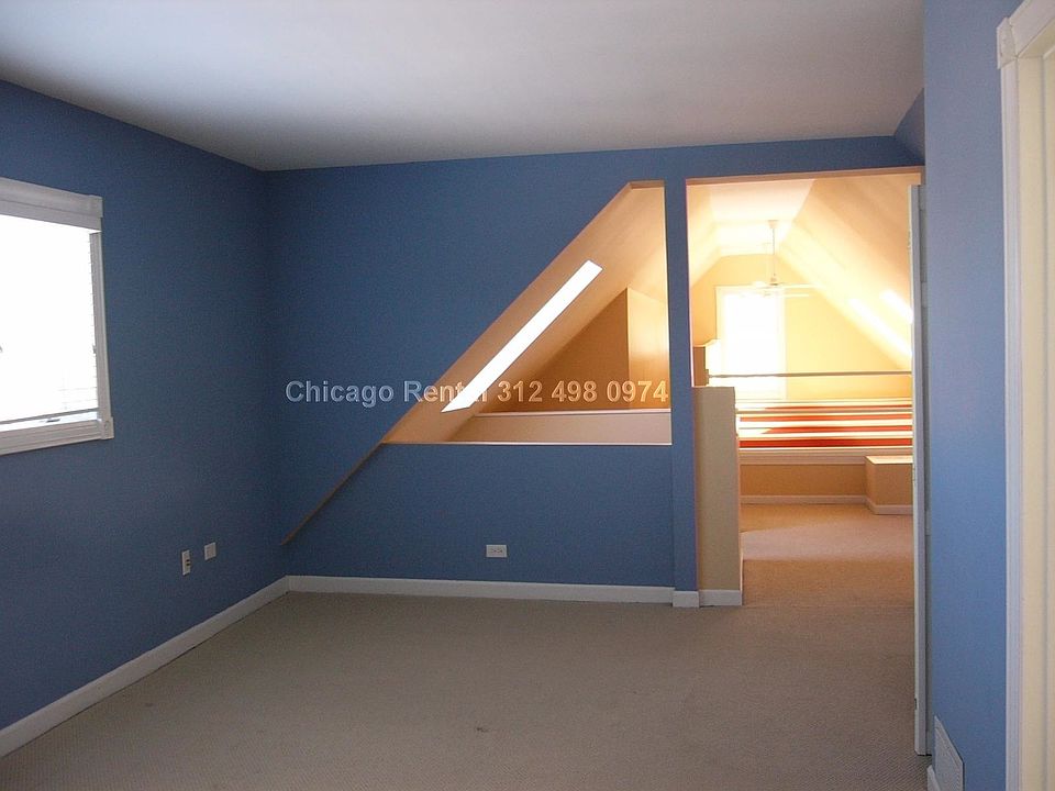 1st image of 2948 N Leavitt St #40577