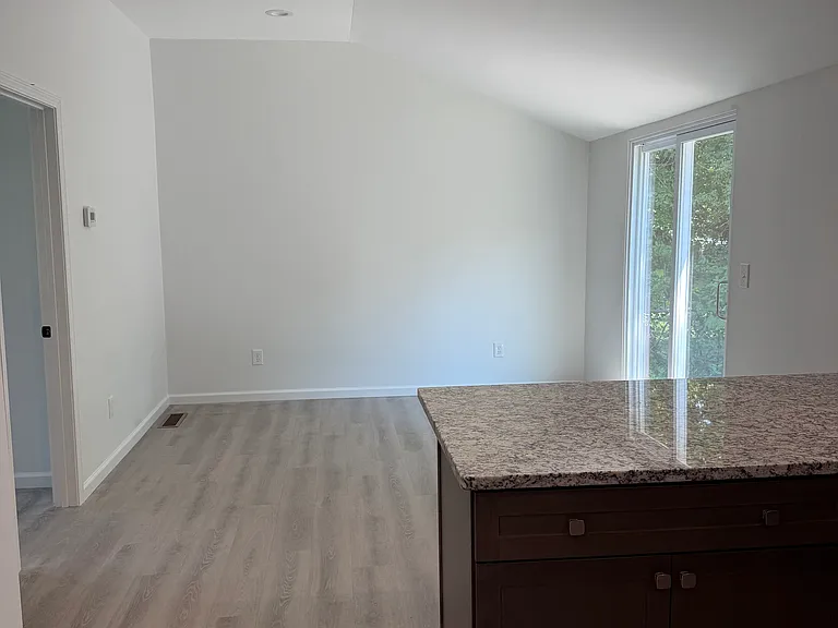 603 Bailey St — Photo 2