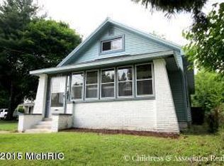 157 Travis St NE, Grand Rapids, MI 49505