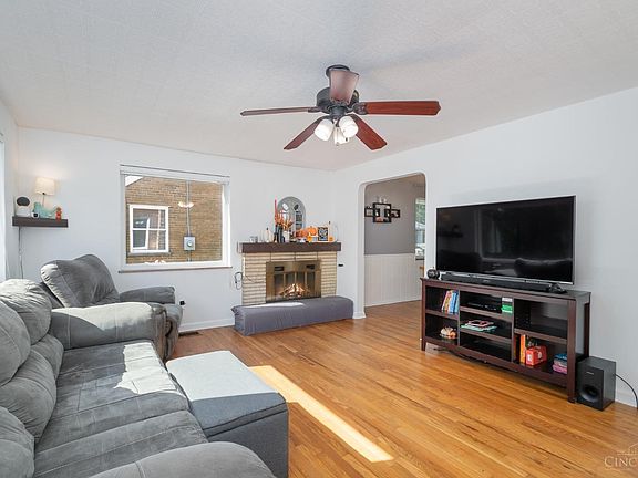 4th image of 5240 Willowood Ave