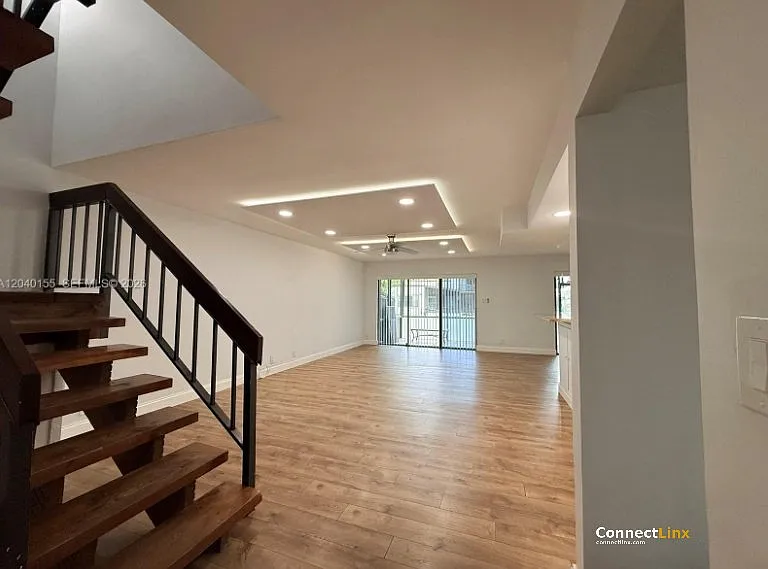 9717 N New River Canal Rd #406 — Photo 17