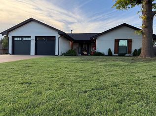 622 Rueter Ln, Okarche, OK 73762