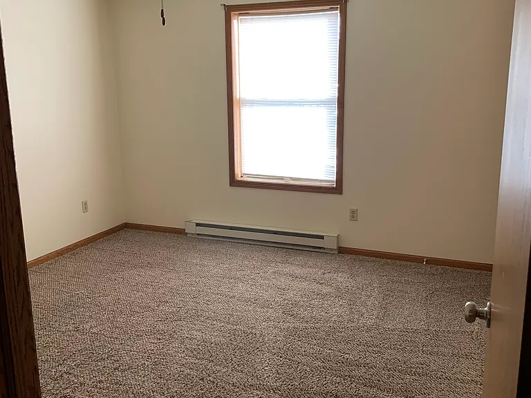 810 Harney Ave — Photo 10