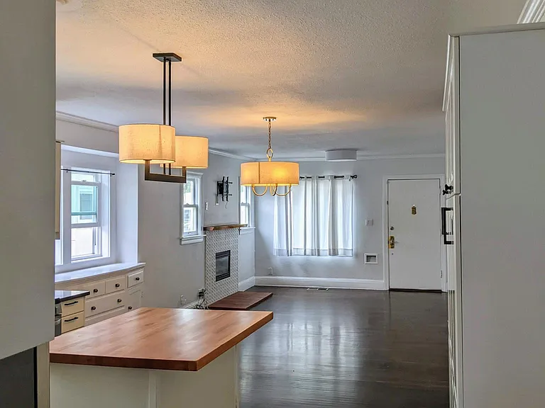 1379 Berkeley Way — Photo 6