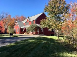 25 Muskogee Ave, Hubbardston, MA 01452