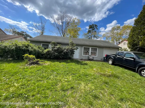 16 Tiller Drive, Barnegat, NJ 08005
