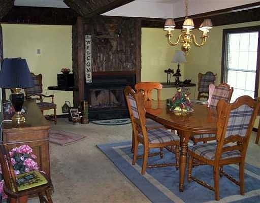 5th image of 1931 Cornelia Dr