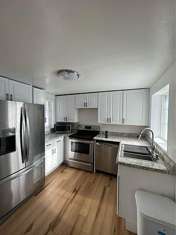 1st image of 624 Lomax St #1