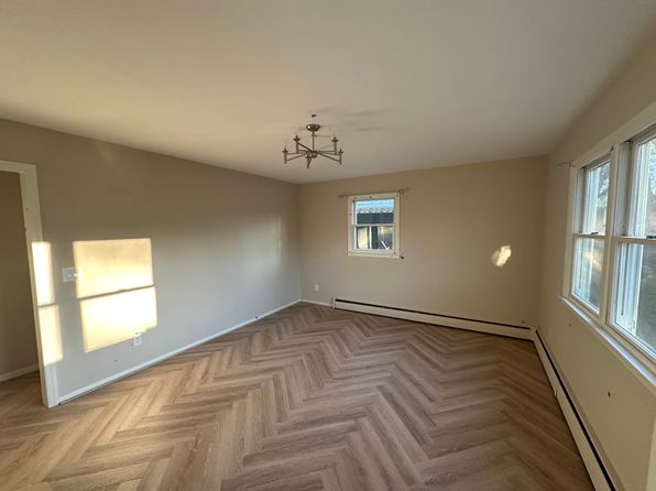 (undisclosed Address), Northport, NY 11768