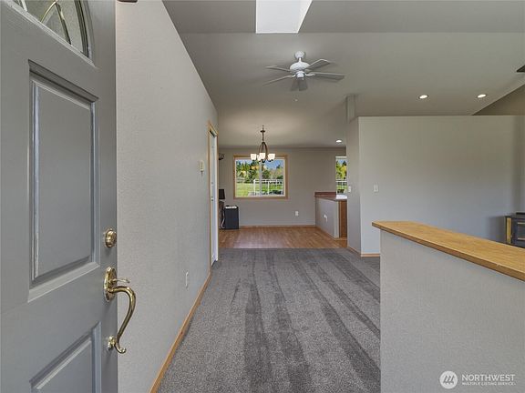 4th image of 10400 Cristen Court SW